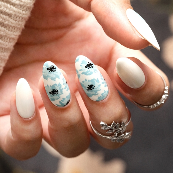 🫖 High Tea, Handmade Nail Set - Picture 5 of 13